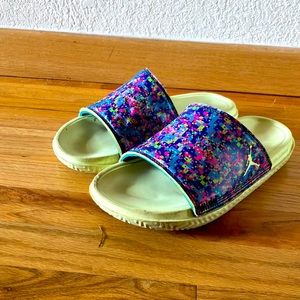 Jordan Play Luca Slides